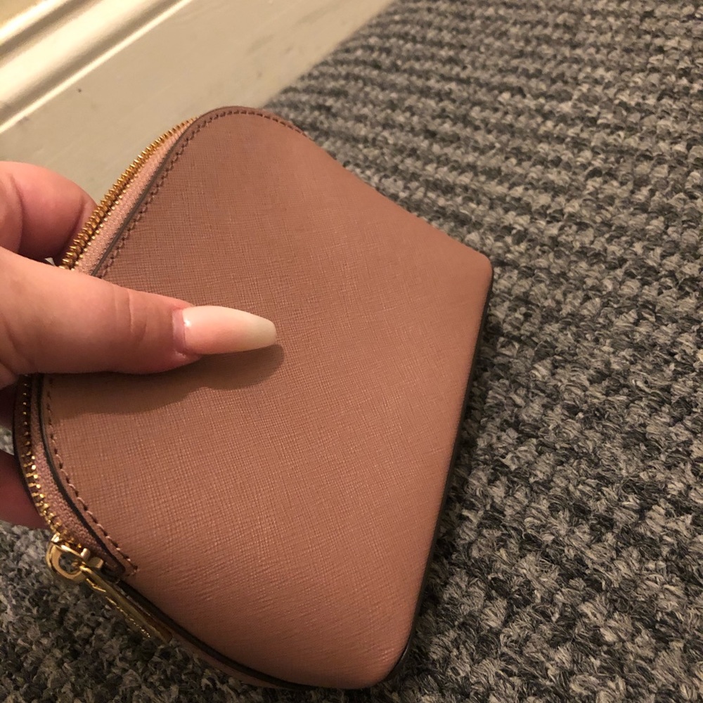 Authentic Michael Kors Handbag - image 4
